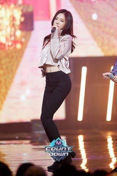 뒷태좋은 나은이 | 인스티즈