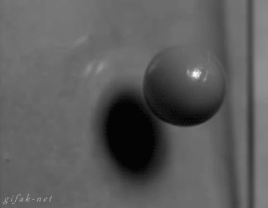 유리가 깨질 때 모습.gif | 인스티즈