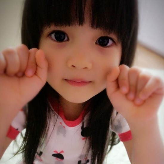 10년 후가 기대되는 여아 키즈모델 18人.jpg | 인스티즈