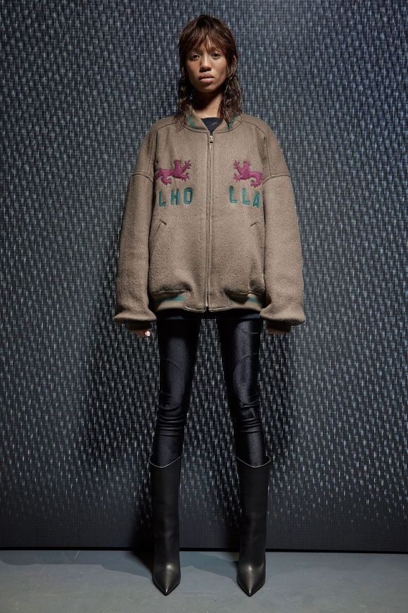 Yeezy 칸예웨스트 브랜드 2017 컬렉션.jpg | 인스티즈