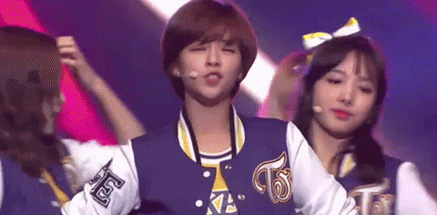 [트와이스] 암거너비어스타 정연 .gif | 인스티즈