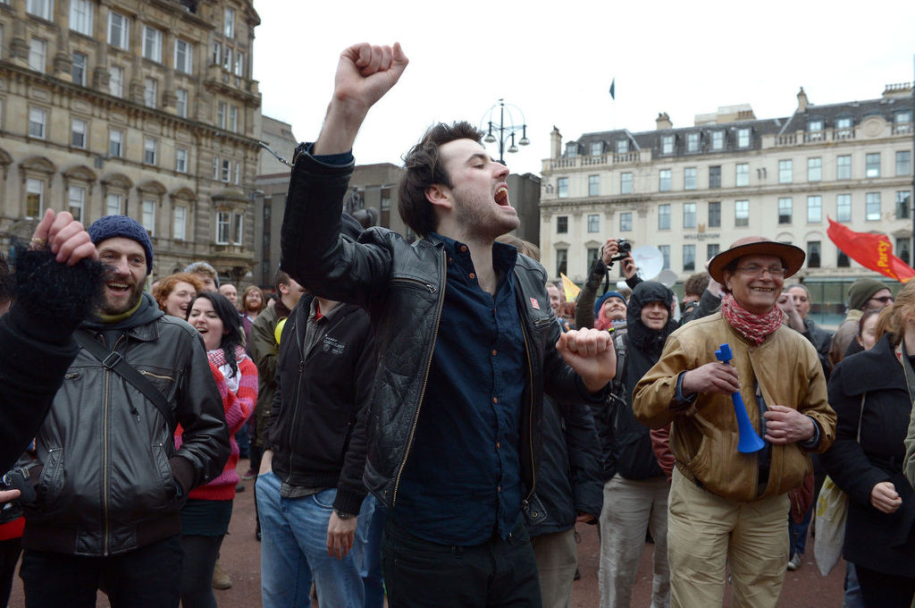 마가렛 대처의 사망소식을 접한 영국 시민들 반응...... | 인스티즈