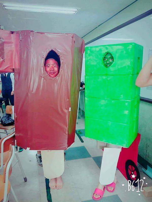 누군가가 한해의 이슈를 묻거든 고개를 들어 의정부고 졸업앨범을 보게하라 | 인스티즈