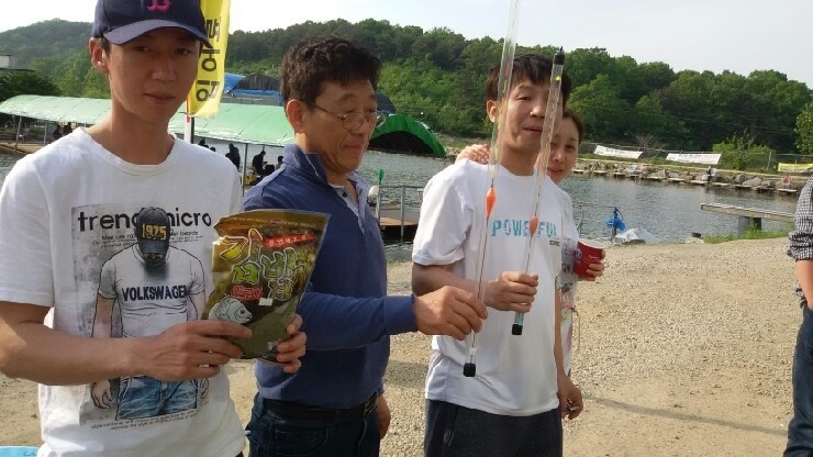붕어랑메기랑 이미지