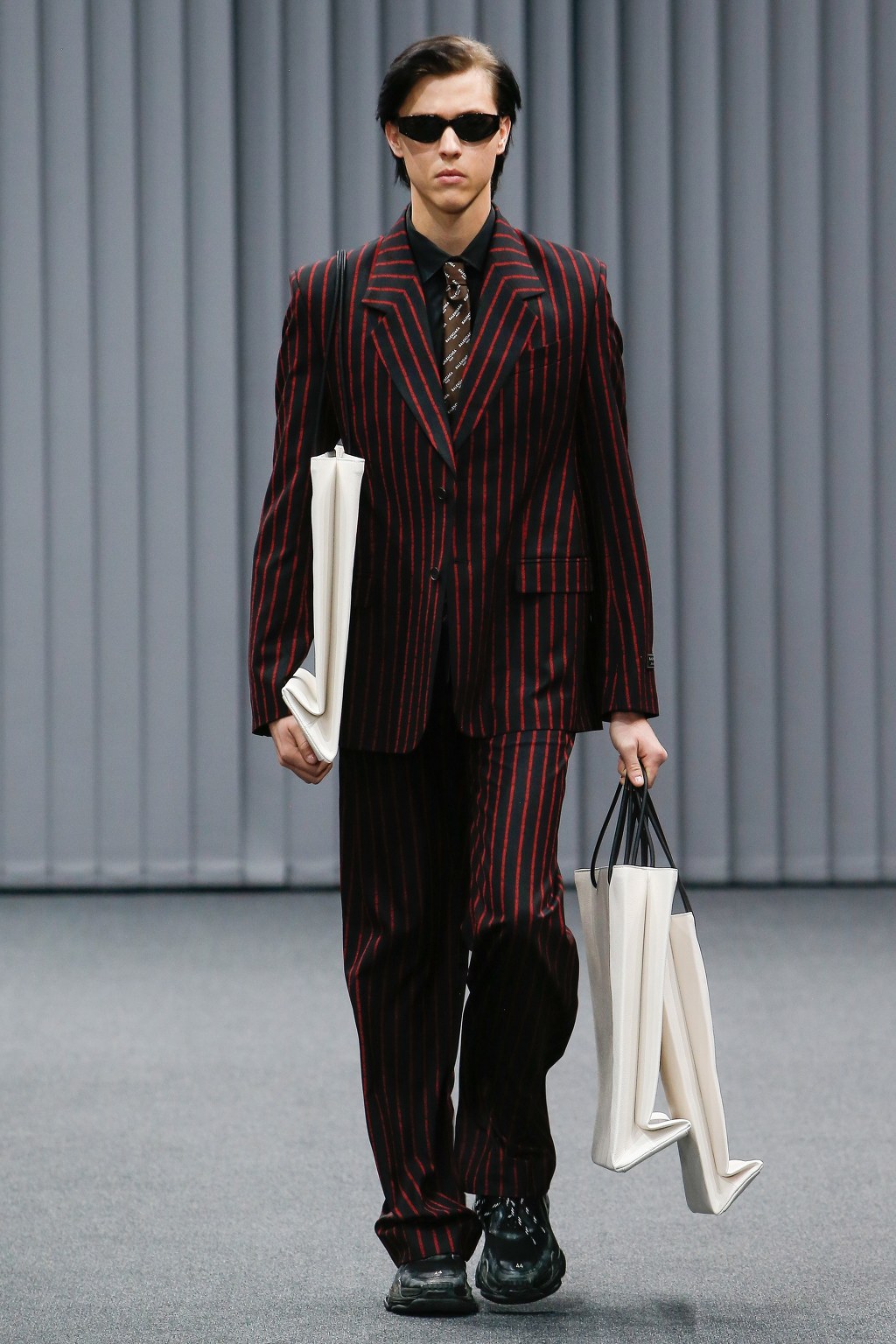 베트멍의 2번째 Balenciaga 2017.18 F/W 남성복 컬렉션 | 인스티즈