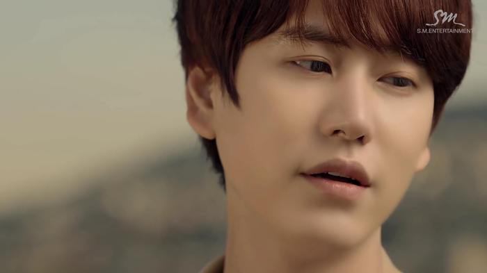  어이없는 규현 신곡 뮤직비디오 캡처 | 인스티즈