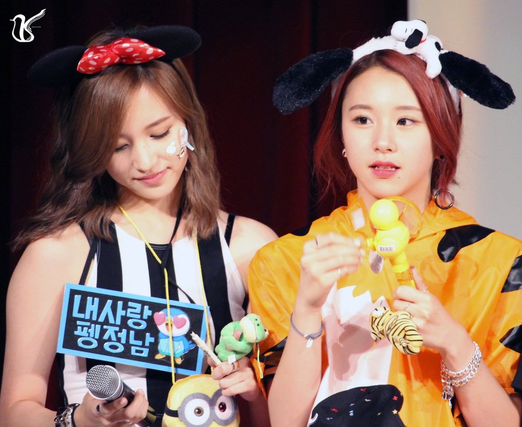 [트와이스] 대표 케미 미챙(미나+채영) 달달한 분위기 짤들.gif | 인스티즈
