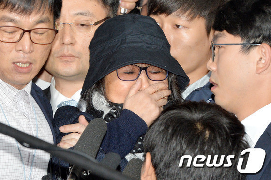 최순실 대역이라는데 | 인스티즈
