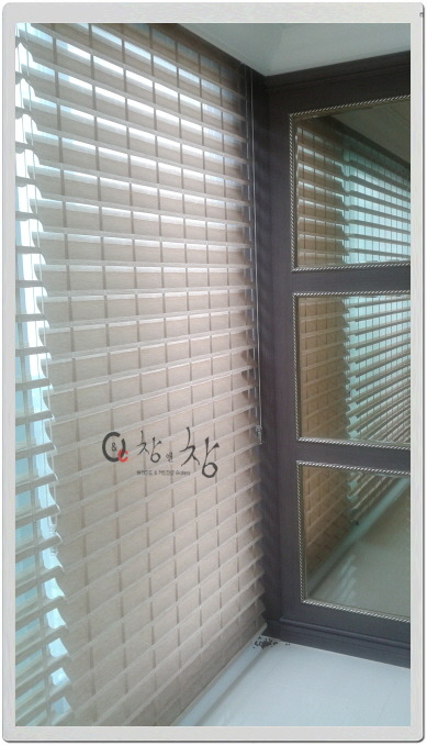 예쁜창커튼블라인드 이미지