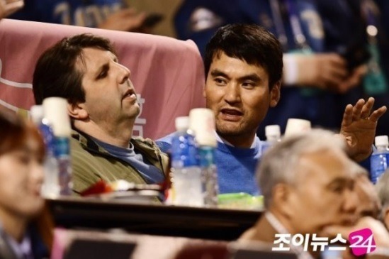 사람들이 박찬호 선수한테 사인 해달라고 안하는 이유.jpg | 인스티즈