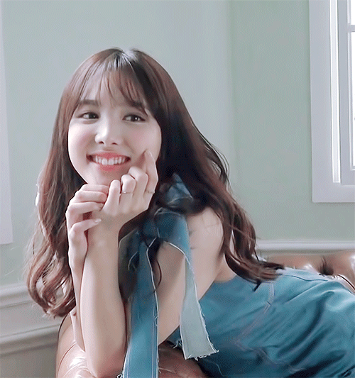 트와이스) 시즌그리팅 나연 움짤 | 인스티즈