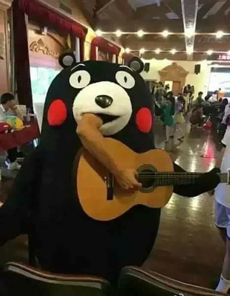 인형탈 알바 중 기타를 쳐 달라는 요청을 받았다.jpg | 인스티즈