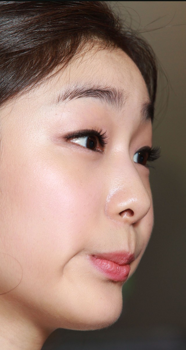 김연아 피부를 가까이 찍으면... | 인스티즈
