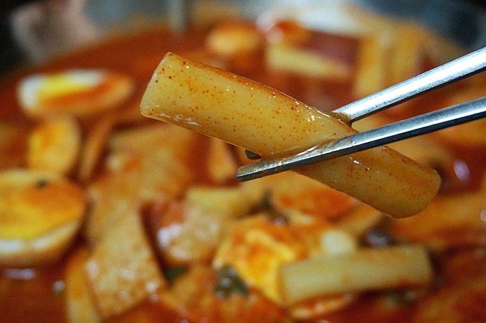 떡볶이 밀떡 vs 쌀떡.jpg | 인스티즈