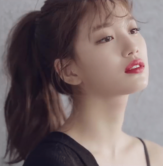 수지 섹시화보 몸매 ㄷㄷ .gif | 인스티즈