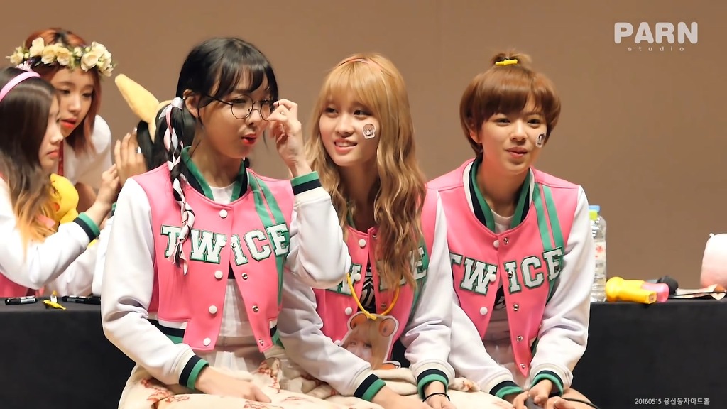 선생님 놀이하는 나연쓰 | 인스티즈