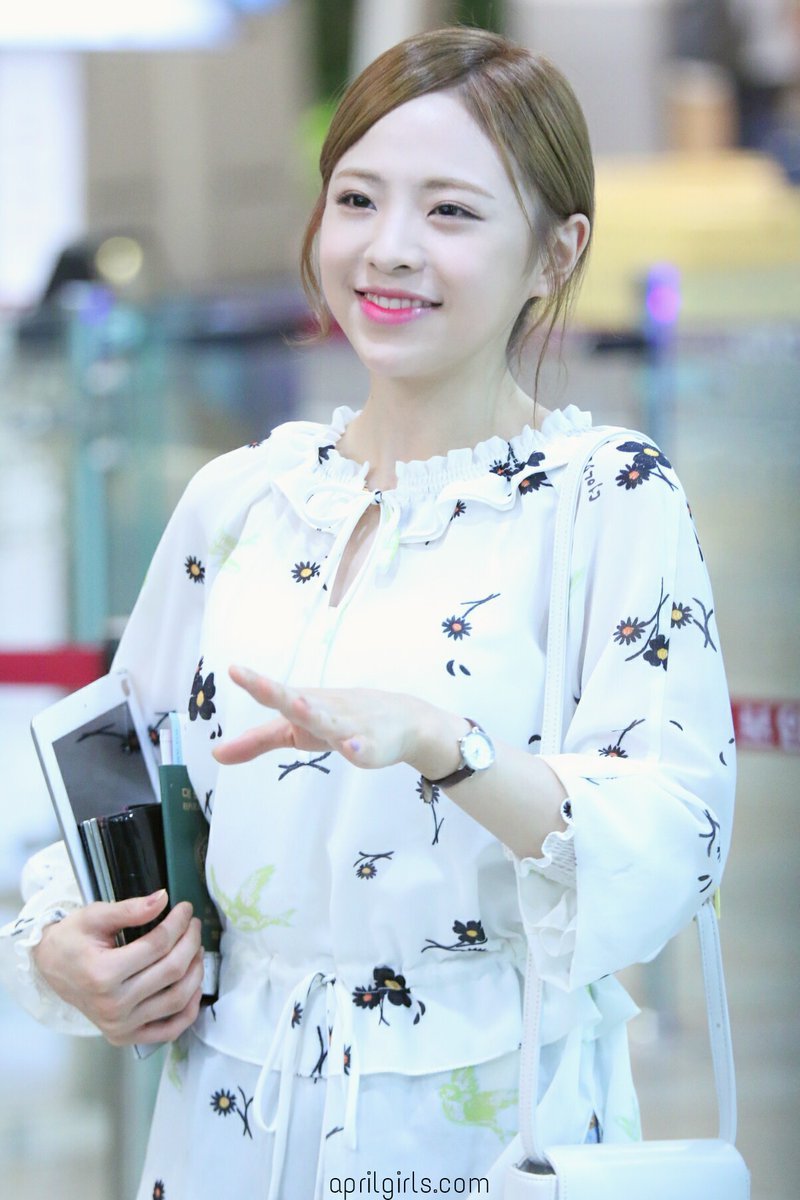 오늘 생일을 맞이한 걸그룹 오마이걸 신혜진.JPG | 인스티즈