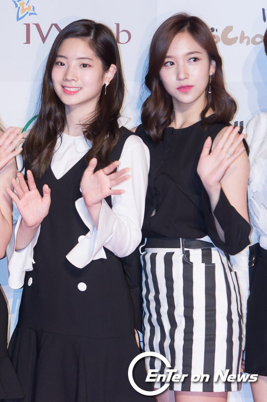 다들 못자게 트와이스 미나 투척 (ㅋㅋㅋㅋㅋ) | 인스티즈