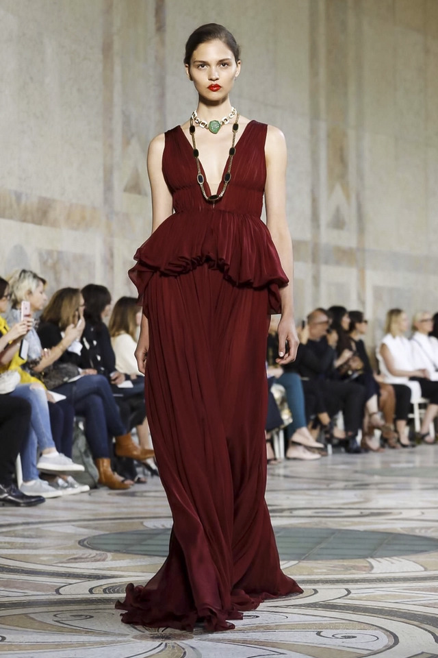 2018 S/S Giambattista Valli 오뜨꾸뛰르 컬렉션 | 인스티즈