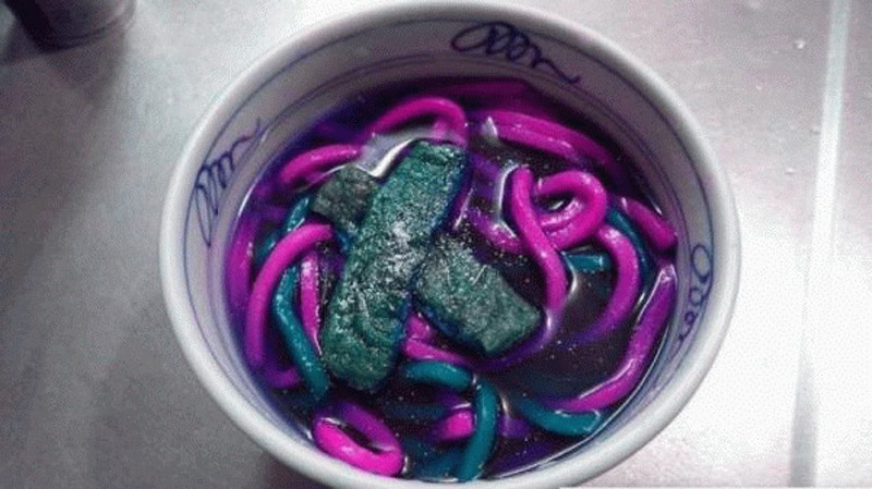 일본의 형광 우동.jpg | 인스티즈