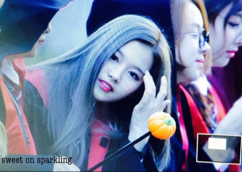 머리 묶는거랑 푼거랑 갭이 큰거같은 여자아이돌 .jpg | 인스티즈