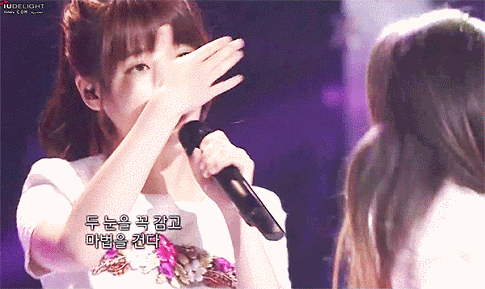 아이유 노래 고르기.jpgif | 인스티즈