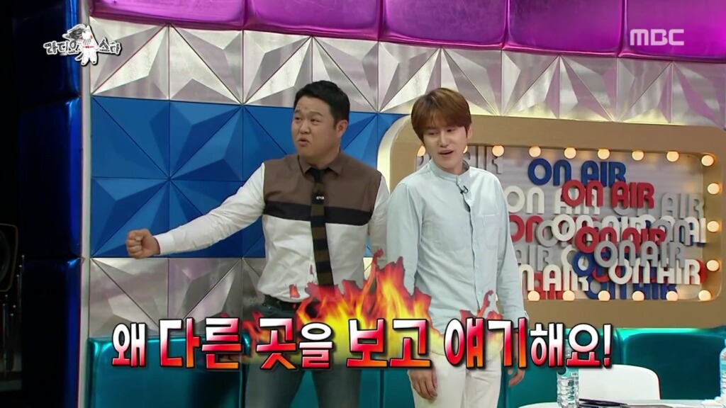 방송 중 자꾸 딴 곳을 쳐다보는 기안84. jpg | 인스티즈