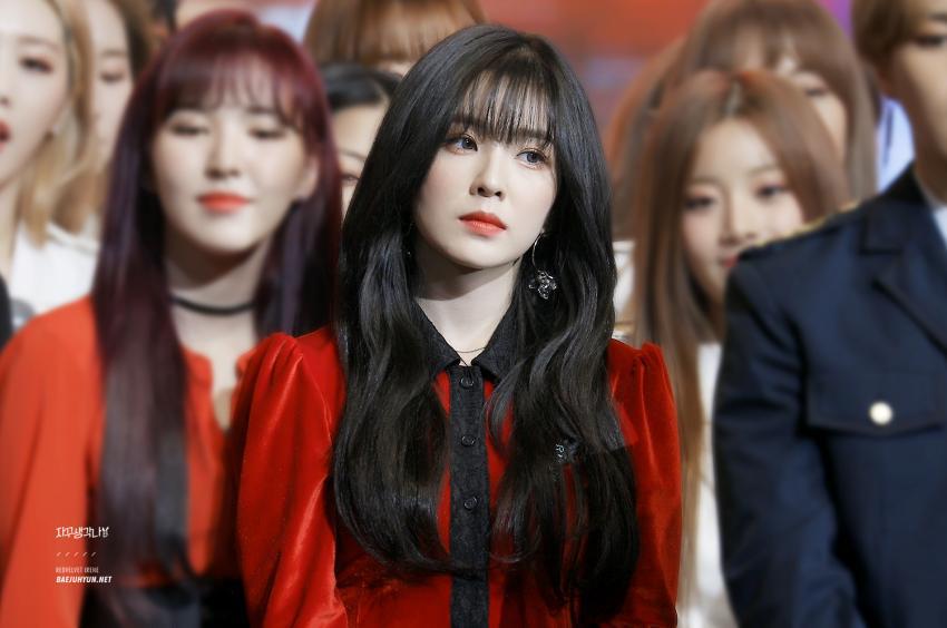 매년 연말 시상식에서 미모 폭발하는 아이린.jpgif | 인스티즈