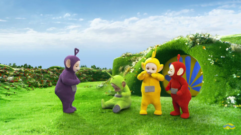 뉴 텔레토비 몸통박치기하며 노는 텔레토비.jpg (텔레토비 무서워하는 사람 주의) | 인스티즈