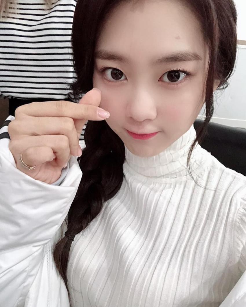 오마이걸 지호의 쾌유를 빌며 50장.jpg | 인스티즈