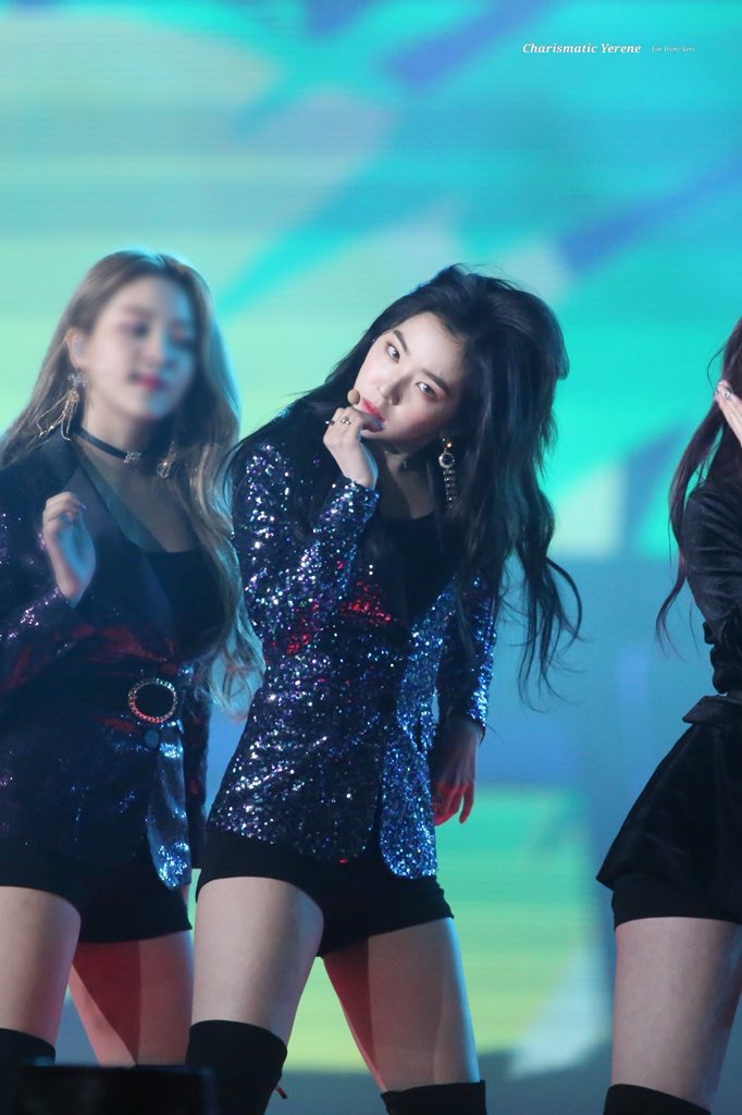 블링블링한 의상입은 아이린.jpgif | 인스티즈