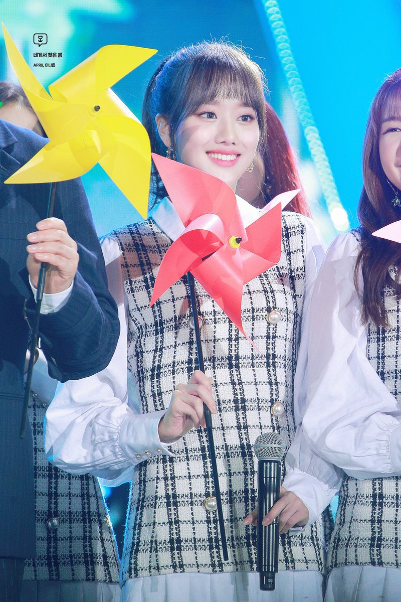 상큼하게 이쁜 에이프릴 이나은.jpgif | 인스티즈