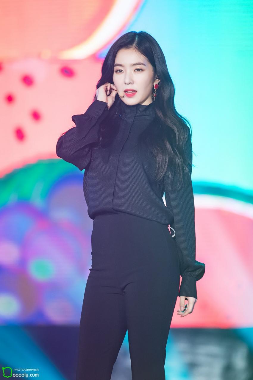 블랙이 잘 어울리는 아이린.jpg | 인스티즈