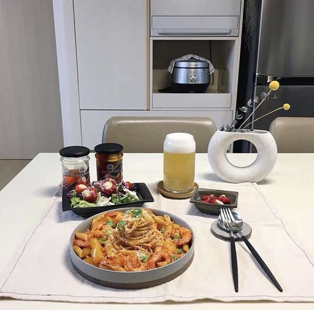 집밥 먹기 위해서라도 칼귀가 할 수 밖에 없는 흔한 아내분의 밥상 | 인스티즈