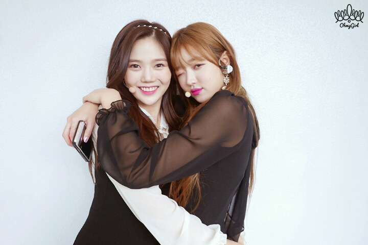 오마이걸 불꽃놀이 비하인드 사진 | 인스티즈