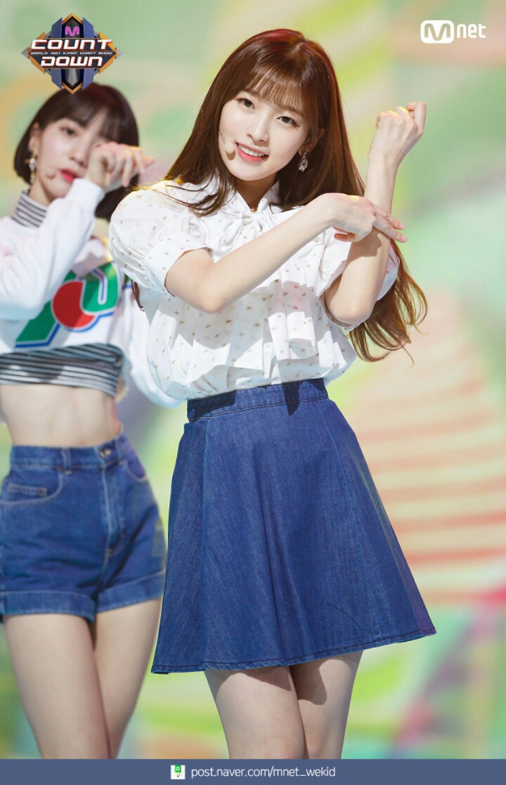 오마이걸 개미허리 비니.jpg | 인스티즈
