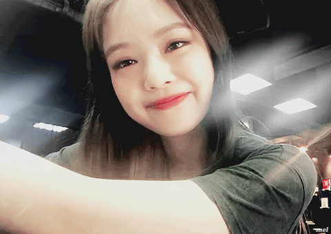 볼살이 매력인 블랙핑크 제니 | 인스티즈