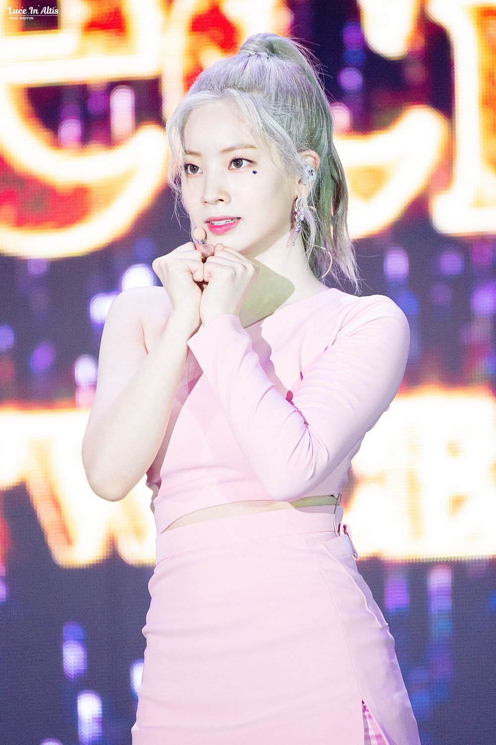 백금발머리도 잘어울리는 최근 다현이.jpg | 인스티즈