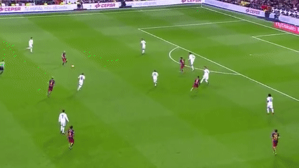 스완지시티 터는 부스케츠&이니에스타.gif | 인스티즈