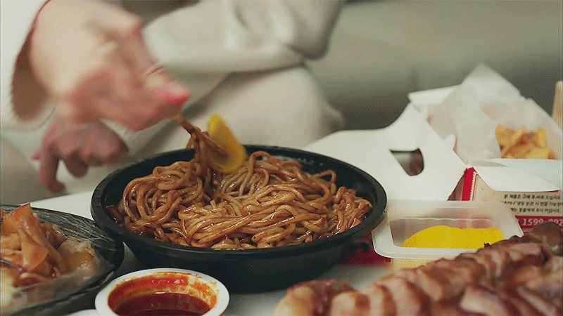 [하이바이마마] 예쁘고 맛있게 잘 먹는 김태희 | 인스티즈