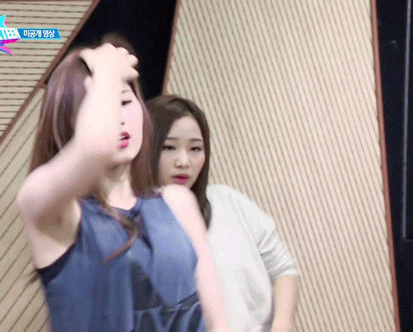 사나 겨드랑이.GIF | 인스티즈
