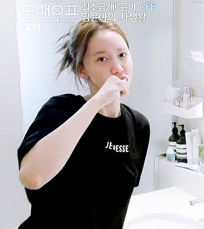 997CE9335EE69C6C0813F8