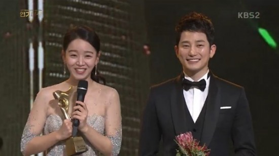 3사 통틀어 제일 상 잘줬다는 KBS 연기대상 | 인스티즈