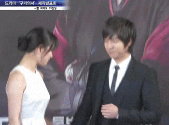 수지 허리를 실수로 터치하고 놀란 이승기 ㅋㅋㅋㅋ | 인스티즈