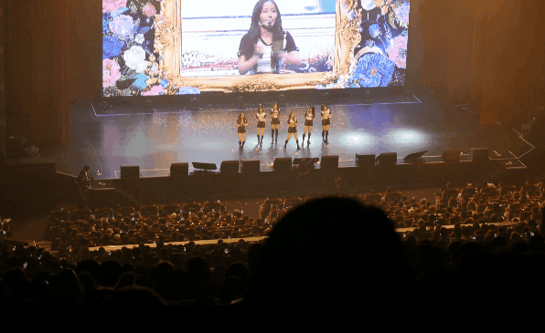 응원봉 조종하는 여자친구 신비.gif | 인스티즈