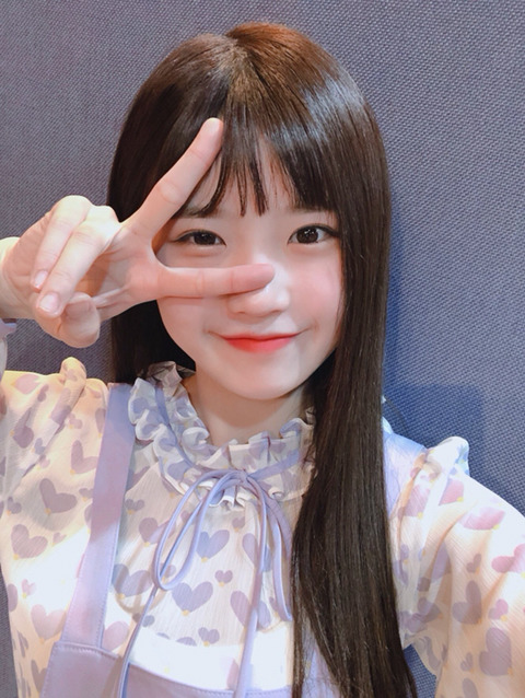 약속회 응모권 2장을 써야되나 고민하는중에 프로미스 나인 송하영 | 인스티즈