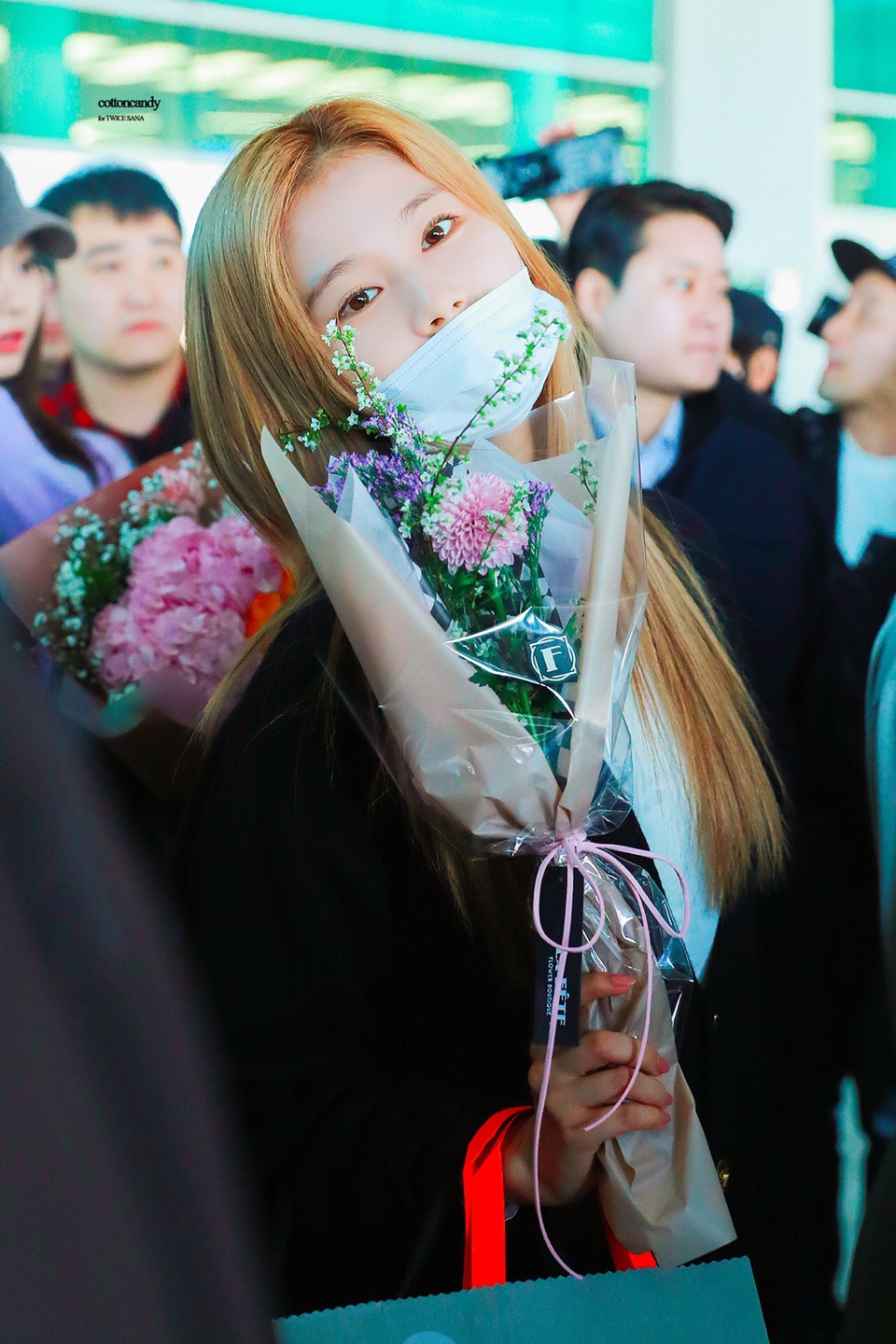 오늘이 생일인 트와이스 사나.jpgif (335장) | 인스티즈