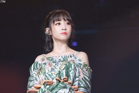 [러블리즈] 여사친과 데이트 약속을 잡아서 지애 | 인스티즈