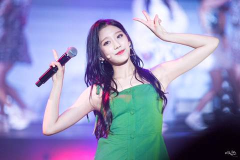 [러블리즈] 저녁에 에스프레소를 마셔서 잠이 오지 않을 것 같아 예인이 | 인스티즈