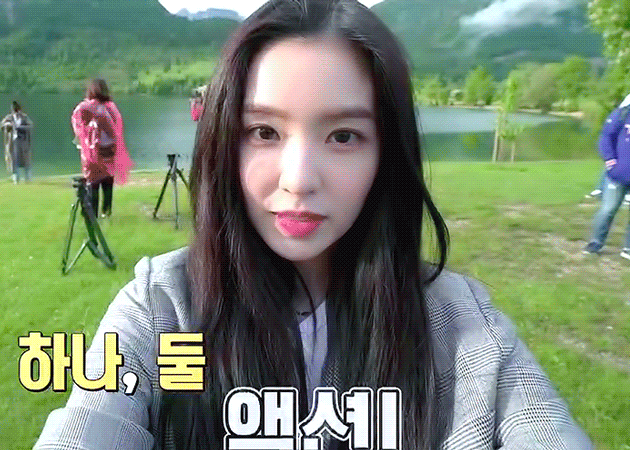 사진 찍는 아이린.gif | 인스티즈